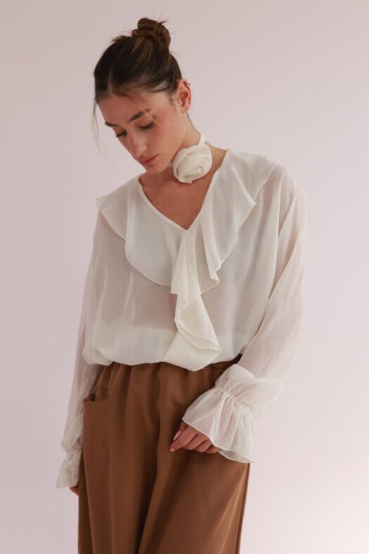 BLOUSE WITH ROSE