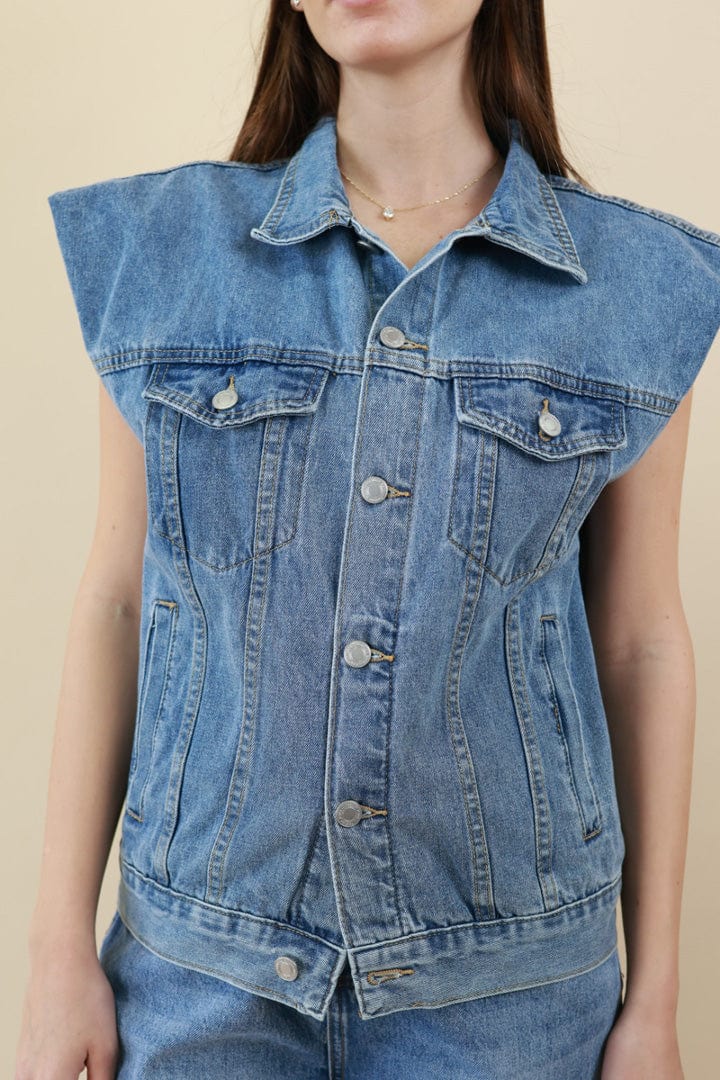 JACKET WITH PAD SHOULDERS