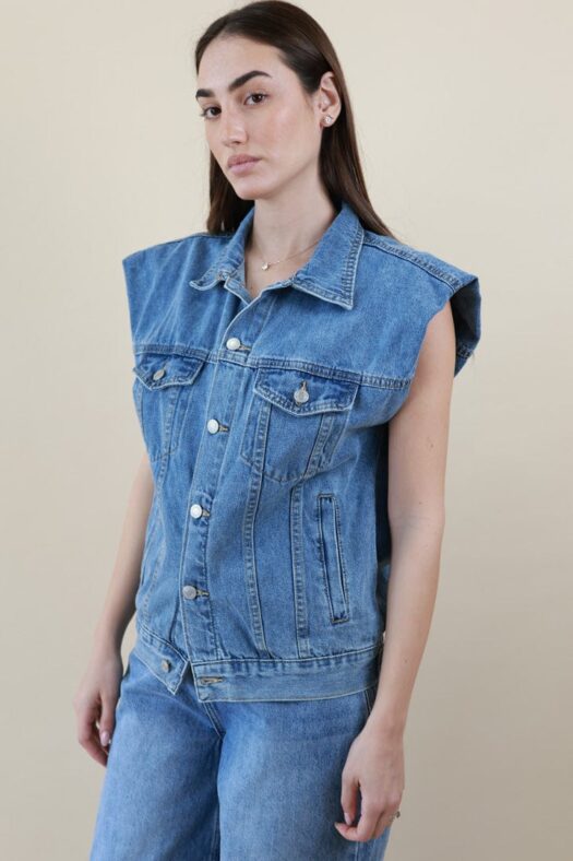 JACKET WITH PAD SHOULDERS