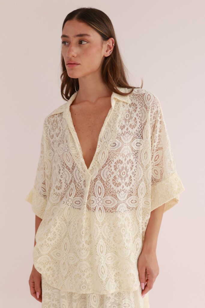 LACE BLOUSE