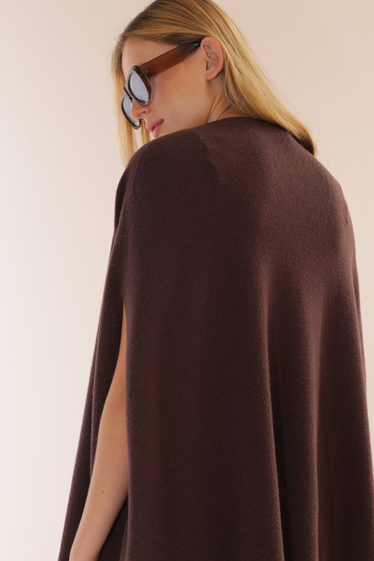 V OVERSIZED NO SLEEVES KNIT