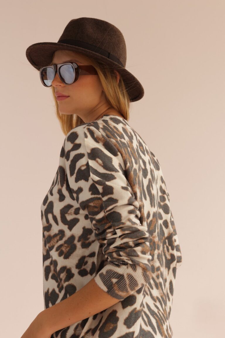 LEOPARD SWEATER