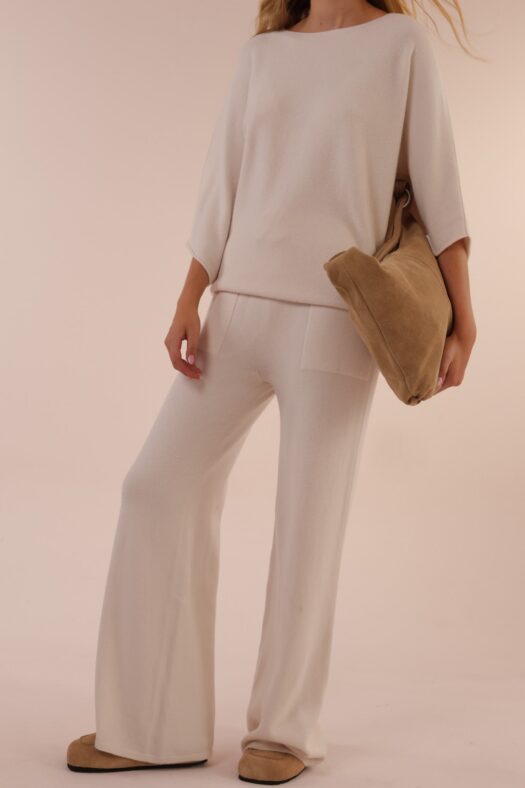 KNITTED PANTS WITH POCKET