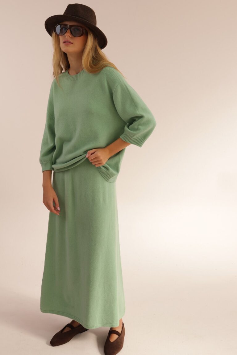 KNITTED STRAIGHT SKIRT